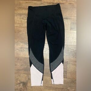 Athleta 7/8 Colorblock Salutation Athletic Leggings W/ Mesh Detail Size Medium